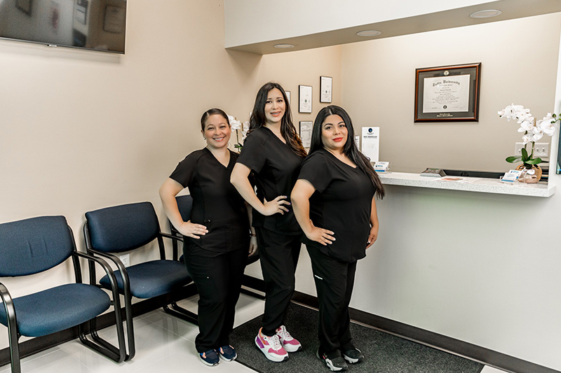 Dentist in Olmito